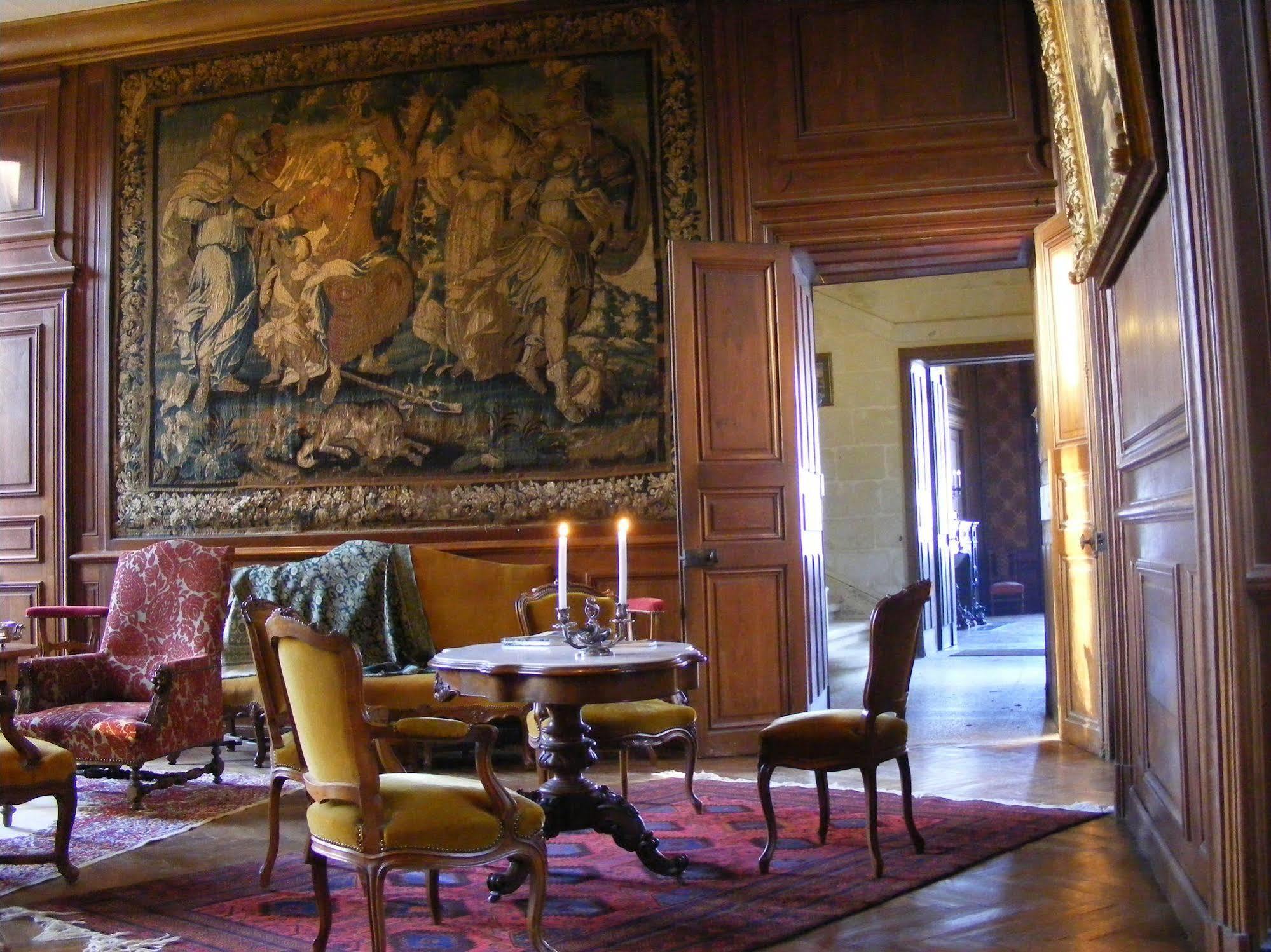 Alojamento de Acomodação e Pequeno-almoço Château De Ternay